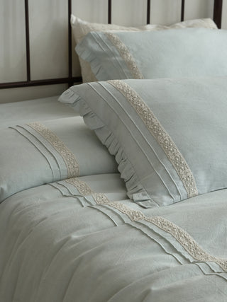 AVA.Home"浅語" (Sasayaki) プレミアム・テンセルリネン 4点セット | 生成り・くすみカラー | 繊細なレースとフリル