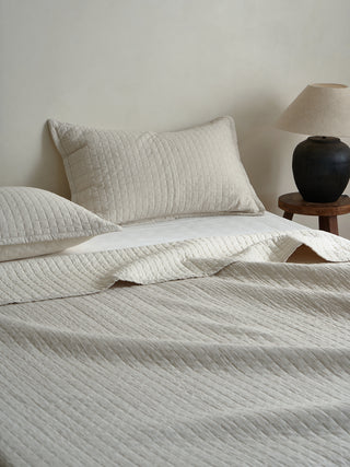 AVA.Home 棉麻キルトベッドカバー3点セット｜天然コットン100%中綿・職人仕上げ