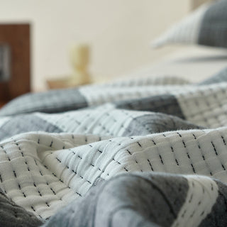 AVA.Home ジオメトリック コットンブランケット 3層構造 マルチカバー